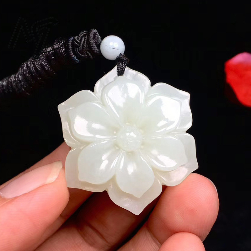 Necklaces - Natuurlijke Chinese witte jade vijfhoekige bloem