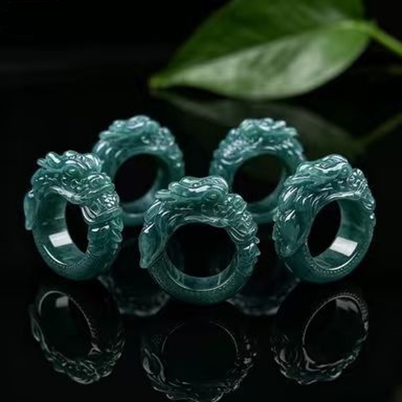 Jadeiet ring van A-kwaliteit,  - Rings recensie en prijs