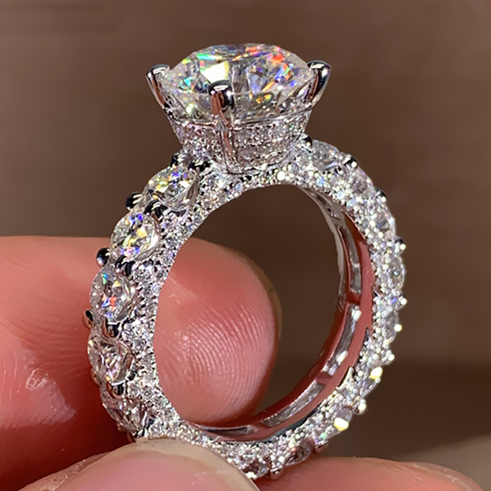 Op maat gemaakte solide 18K Au - Moissanite Engagement Ring 1 Carat recensie en prijs